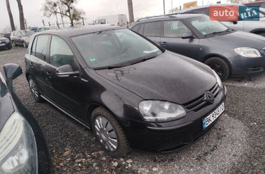 Хэтчбек Volkswagen Golf 2005 в Ровно