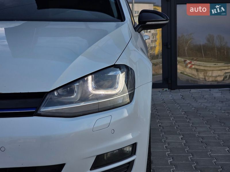 Универсал Volkswagen Golf 2014 в Тернополе