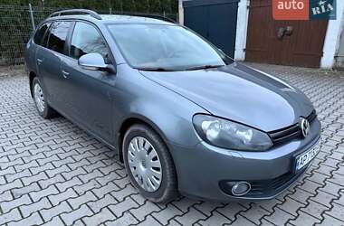 Универсал Volkswagen Golf 2010 в Новояворовске