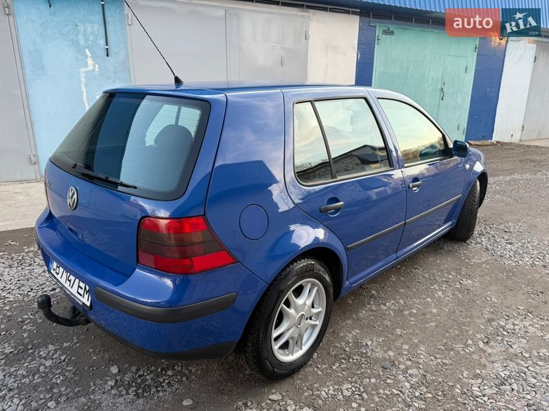 Хэтчбек Volkswagen Golf 2000 в Нежине