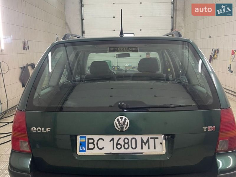 Универсал Volkswagen Golf 2002 в Шептицькому