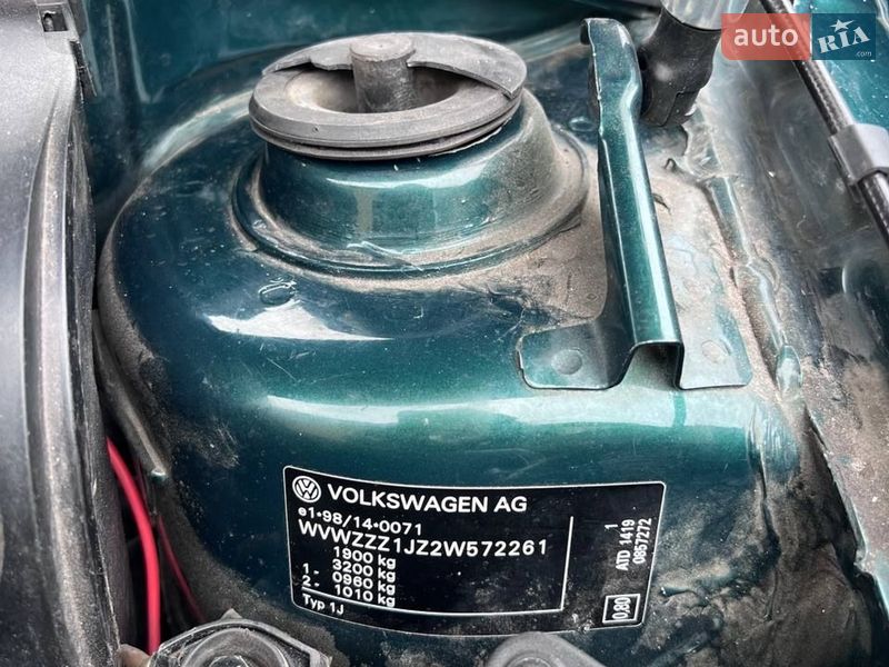 Универсал Volkswagen Golf 2002 в Шептицькому