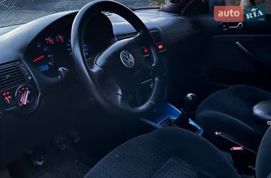 Хэтчбек Volkswagen Golf 1998 в Горохове