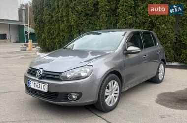 Хэтчбек Volkswagen Golf 2008 в Киеве