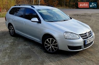Універсал Volkswagen Golf 2008 в Сарнах