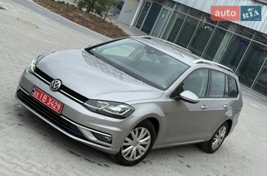 Універсал Volkswagen Golf 2018 в Львові