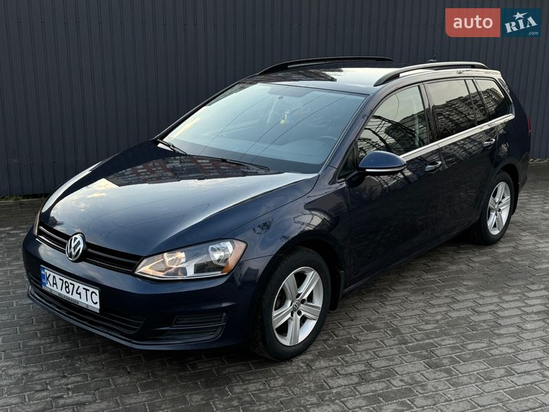 Универсал Volkswagen Golf 2015 в Киеве