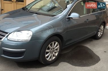 Універсал Volkswagen Golf 2009 в Києві