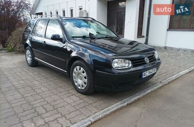 Универсал Volkswagen Golf 2002 в Луцке