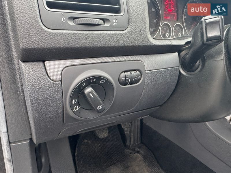 Хэтчбек Volkswagen Golf 2007 в Ахтырке фото 32 Хэтчбек Volkswagen Golf 2007 в Ахтырке