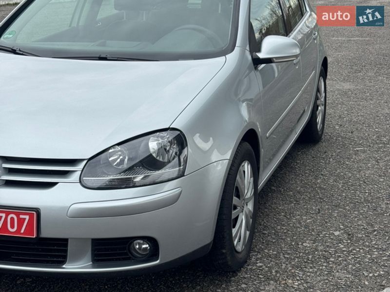 Хэтчбек Volkswagen Golf 2008 в Ахтырке