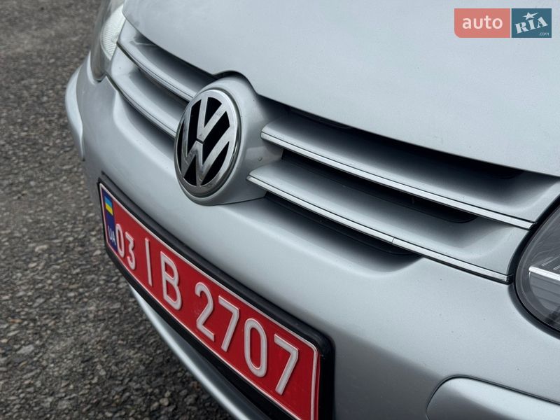 Хэтчбек Volkswagen Golf 2008 в Ахтырке