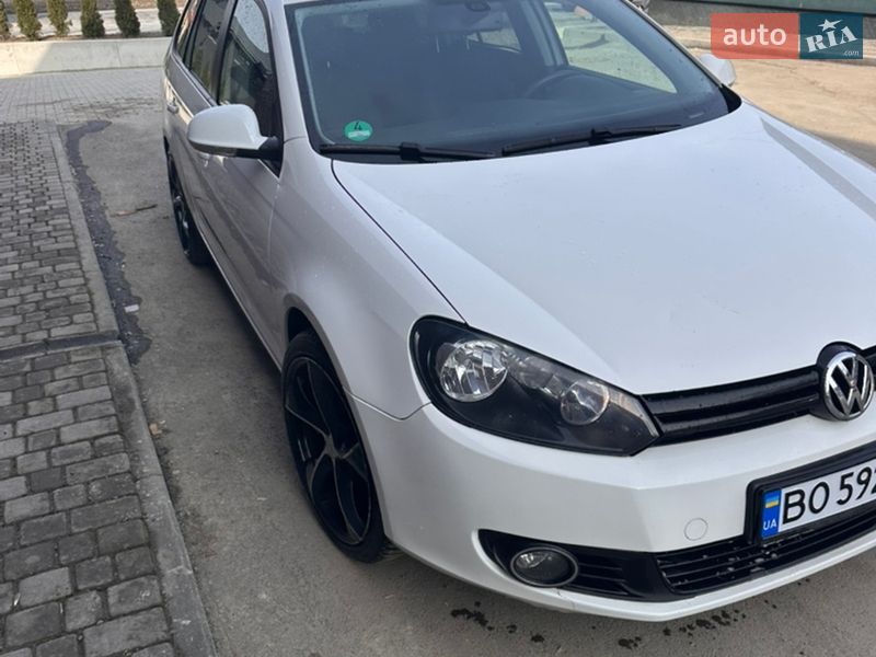 Универсал Volkswagen Golf 2009 в Збараже