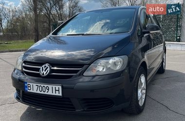 Хэтчбек Volkswagen Golf 2005 в Горишних Плавнях