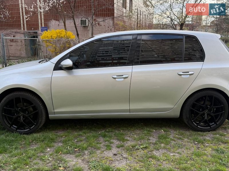 Хэтчбек Volkswagen Golf 2010 в Киеве фото 3 Хэтчбек Volkswagen Golf 2010 в Киеве