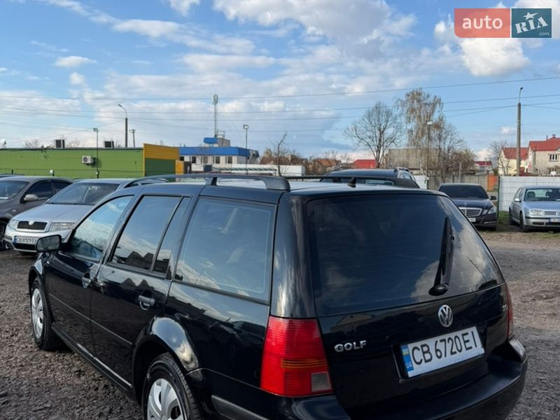 Универсал Volkswagen Golf 2001 в Чернигове