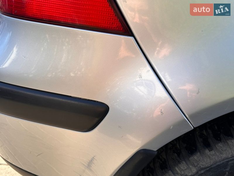 Хэтчбек Volkswagen Golf 2002 в Виннице