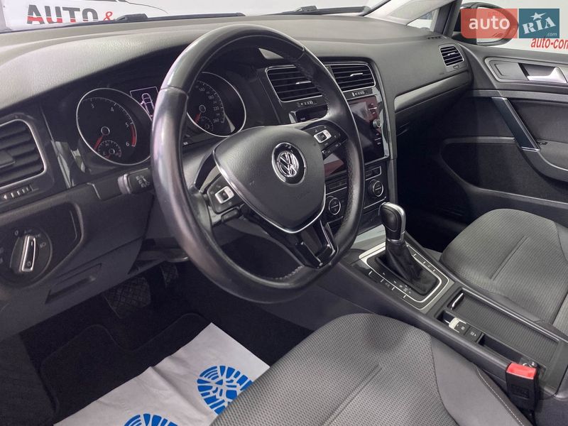 Универсал Volkswagen Golf 2018 в Львове