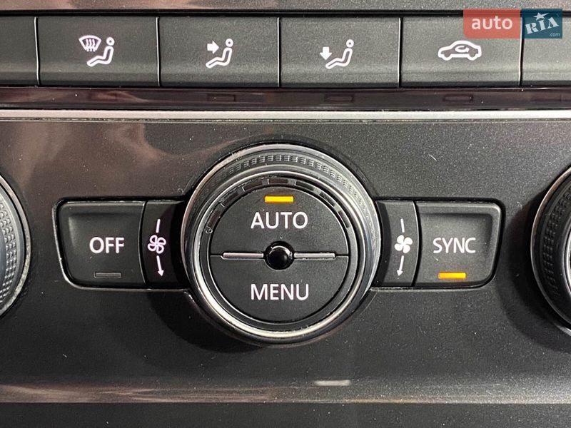 Универсал Volkswagen Golf 2018 в Львове