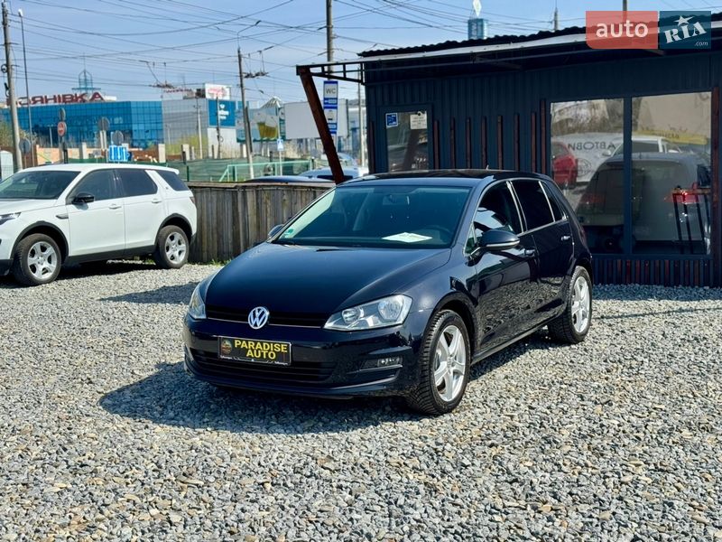 Хэтчбек Volkswagen Golf 2017 в Черновцах