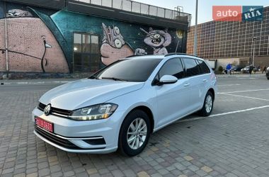 Універсал Volkswagen Golf 2018 в Луцьку