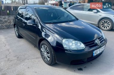 Хэтчбек Volkswagen Golf 2004 в Виннице