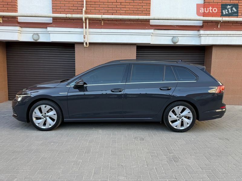 Универсал Volkswagen Golf 2021 в Хмельницком