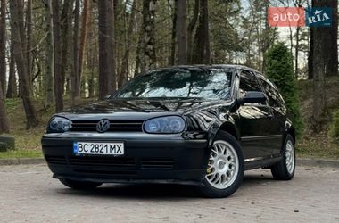 Хэтчбек Volkswagen Golf 2003 в Дрогобыче