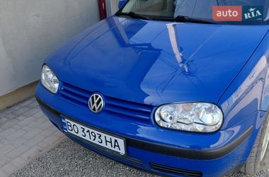 Хетчбек Volkswagen Golf 2001 в Борщеві