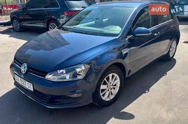 Хэтчбек Volkswagen Golf 2014 в Киеве
