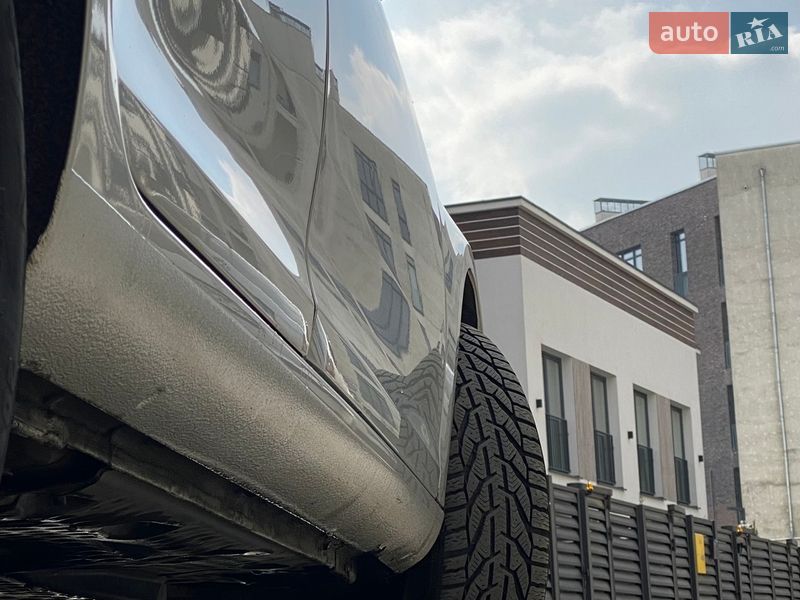 Универсал Volkswagen Golf 2012 в Львове