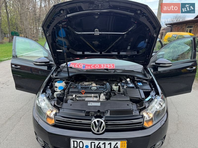 Хэтчбек Volkswagen Golf 2009 в Умани