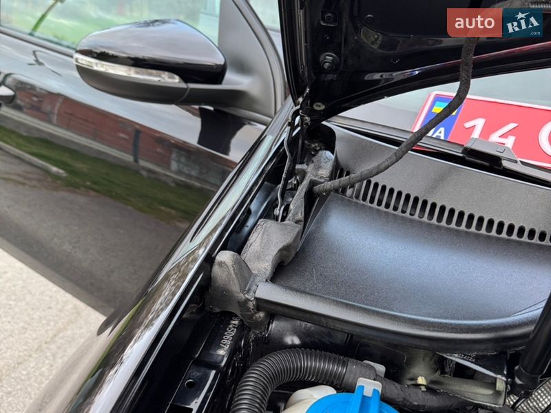 Хэтчбек Volkswagen Golf 2009 в Умани