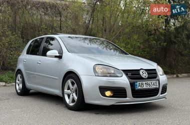 Хэтчбек Volkswagen Golf 2008 в Киеве