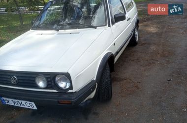 Хэтчбек Volkswagen Golf 1986 в Дубно