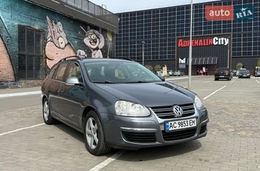 Універсал Volkswagen Golf 2009 в Луцьку