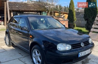 Хэтчбек Volkswagen Golf 1998 в Путиле