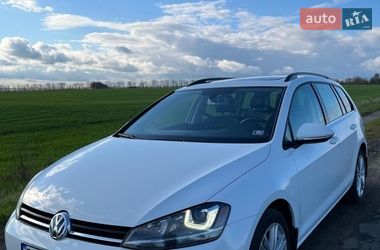 Универсал Volkswagen Golf 2015 в Гайвороне