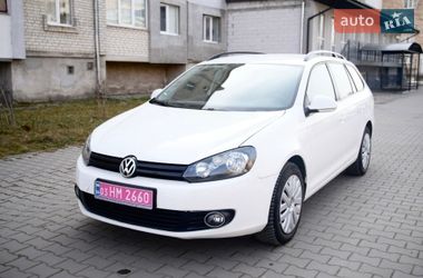 Универсал Volkswagen Golf 2011 в Дубно