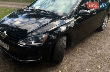Універсал Volkswagen Golf 2015 в Сумах