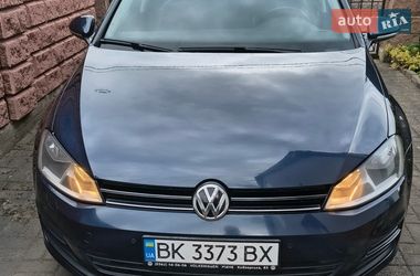 Універсал Volkswagen Golf 2014 в Рівному