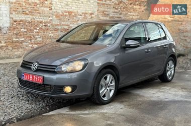Хетчбек Volkswagen Golf 2009 в Луцьку