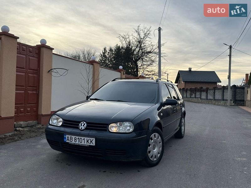 Volkswagen Golf 2002