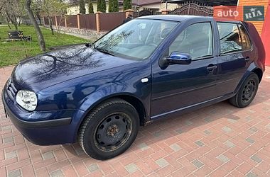 Хэтчбек Volkswagen Golf 2001 в Лубнах