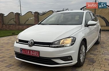 Універсал Volkswagen Golf 2019 в Тернополі