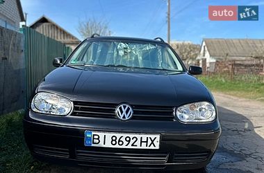 Универсал Volkswagen Golf 2003 в Полтаве