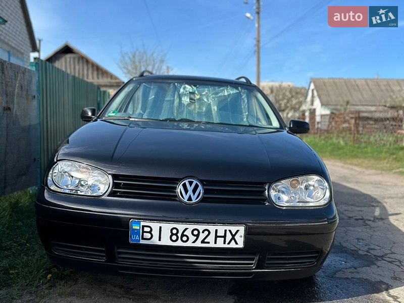 Volkswagen Golf 2003