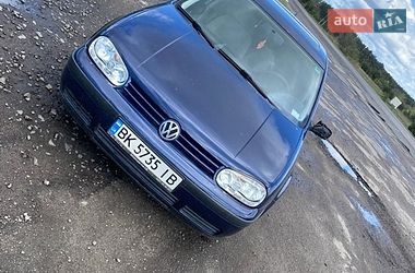 Хэтчбек Volkswagen Golf 1999 в Костополе