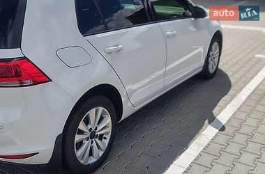 Хэтчбек Volkswagen Golf 2013 в Киеве