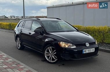Универсал Volkswagen Golf 2015 в Днепре